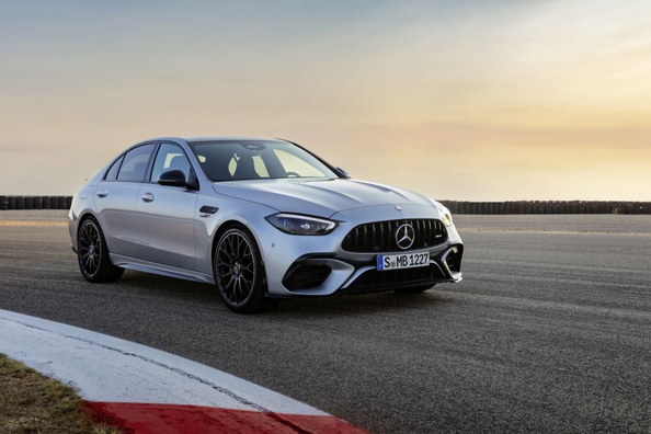 Test Mercedes-Benz C-Class AMG C 63 SE Performance (W206): Dynamischer Plug-in-Hybrid im Premiumsegment