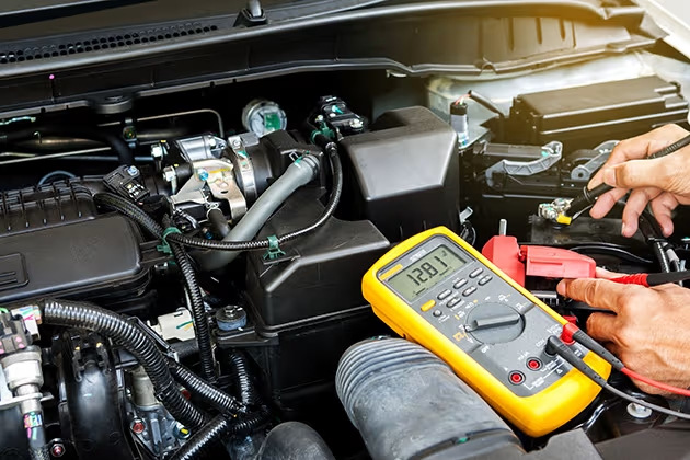 Warum sich die Autobatterie schnell entlädt – und wie man es in 5 Schritten behebt