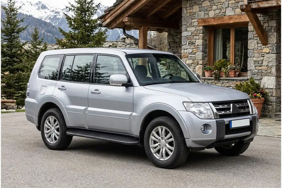 Mitsubishi Pajero Wagon IV 2006-2021 Seitenschweller Bosphorus Black (2 Stk., Aluminium) Image