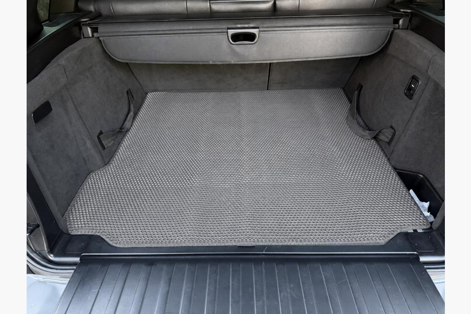 BMW X5 E70 2007-2013 Gummimatte für Kofferraum Carsuit (Grau) Foto 1