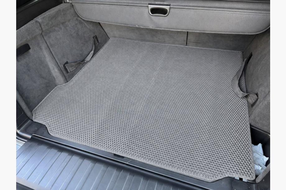 BMW X5 E70 2007-2013 Gummimatte für Kofferraum Carsuit (Grau) Foto 2