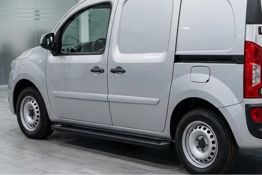 Renault Kangoo 2008–2020 Trittbretter Allmond Black (2 Stk., Aluminium) Image