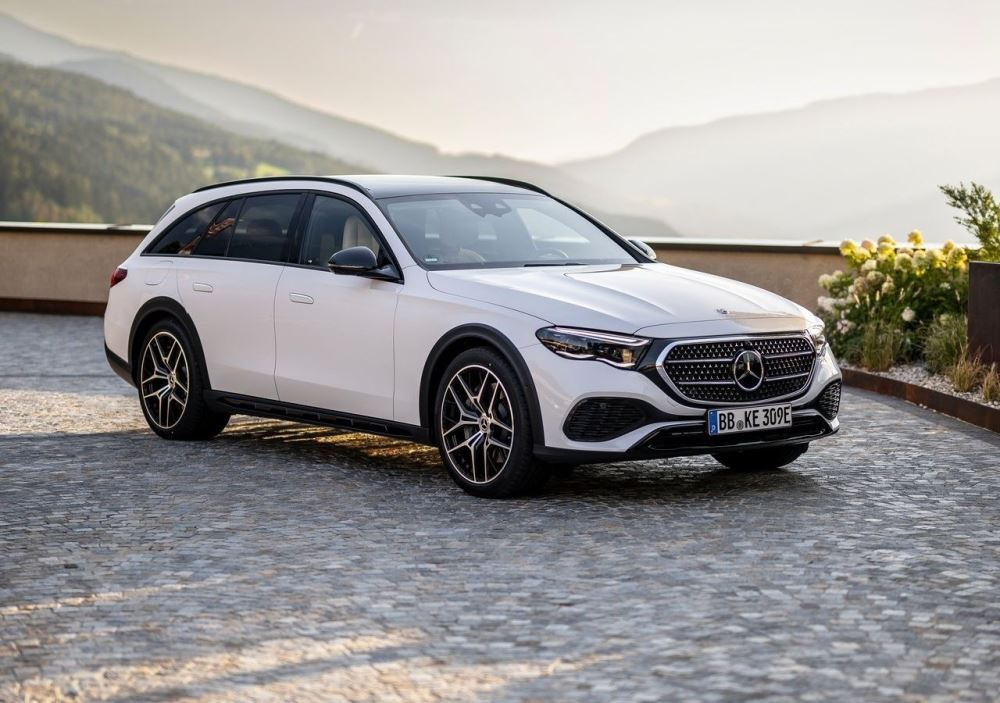 Mercedes-Benz E-Class All-Terrain 2024 (S214): Kombi für Dynamik und Komfort