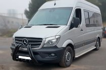 Mercedes Sprinter W906 2006–2018 Frontbügel F1-01 Schwarz (2013-2018, Edelstahl) Foto 3