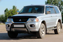 Mitsubishi Pajero Sport 1996-2007 Frontbügel WT022 Schwarz (Edelstahl) Foto 3