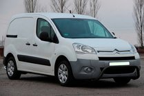 Citroen Berlingo 2008-2018 Frontbügel WT007 Schwarz (Edelstahl) Foto 1