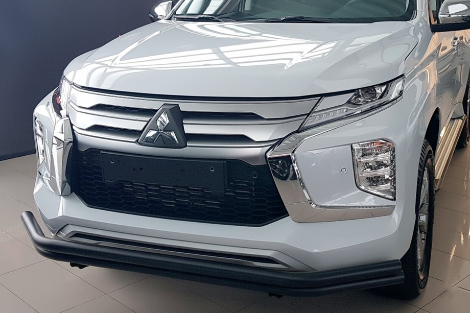 Mitsubishi Pajero Sport 2015- Frontschutzbügel F3-60 Black (2020+, Edelstahl) Foto 1