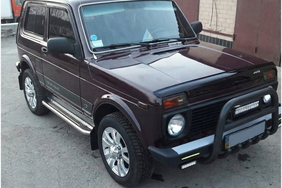 Lada Niva und Urban 1977- Frontbügel QT006 Schwarz (Edelstahl) Image
