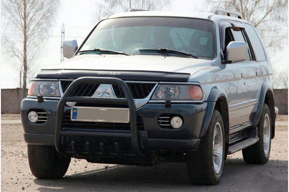 Mitsubishi Pajero Sport 1996-2007 Frontbügel QT007 Schwarz (Edelstahl) Image