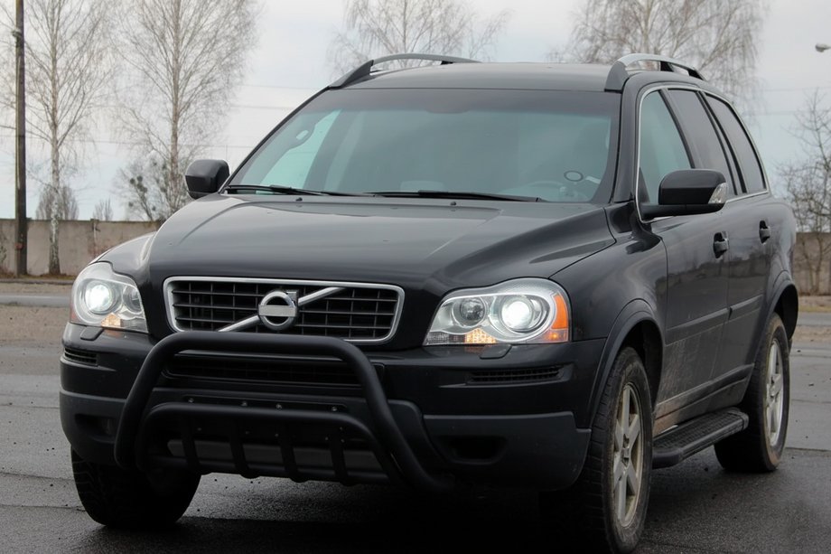 Volvo XC90 2002-2014 Frontbügel WT002 Schwarz (Edelstahl) Image