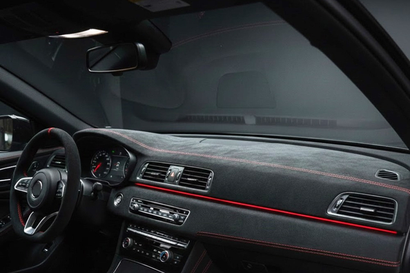 Welches Material ist am besten für das Armaturenbrett-Refinish: Leder, Alcantara oder Kunstleder? Foto 1