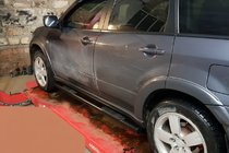 Mitsubishi Outlander 2001-2006 Seitliche Trittrohre Black (2 Stk., Edelstahl) Foto 4