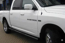 Dodge RAM (DR/DH/D1/DC/DM) 2002–2009 Seitliche Standardrohre Black (2 Stk., Edelstahl) Foto 1