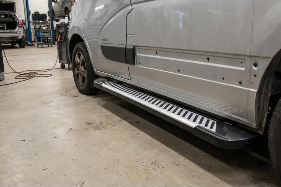 Renault Master 2011-2023 Seitenschweller Line (2 Stk., Aluminium) Image