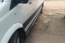 Mercedes Sprinter W907/W910 2018- Seitenschutzrohre Black (2 Stk., Edelstahl) Foto 1