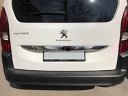 Peugeot Partner/Rifter 2019- B-Ware Edelstahl Leiste über dem Kennzeichen Foto 1