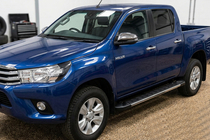 Toyota Hilux 2015- Seitenschweller RedLine V1 (2 Stk., Aluminium) Foto 1