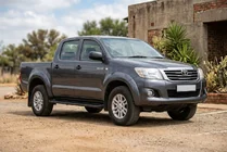 Toyota Hilux 2006-2015 Trittbretter Allmond Black (2 Stk., Aluminium) Foto 1