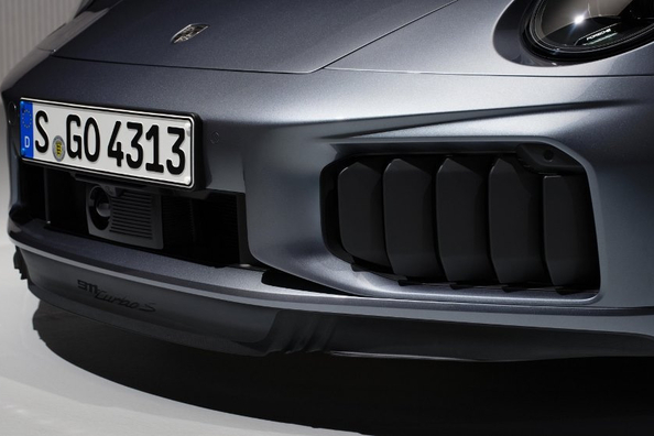 Porsche 911 Turbo S T-Hybrid Test: Der stärkste Serien-911 Foto 5