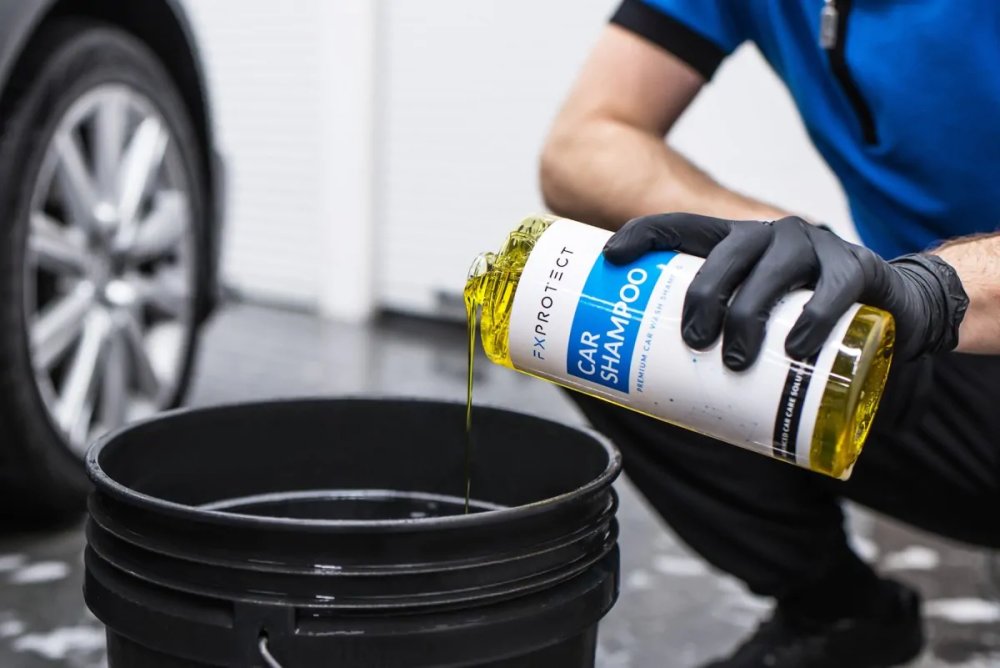 Wie man den Autolack mit Chemie nicht beschädigt