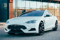 Tesla Model S 2012– LRT-Design Carbon Bodykit Foto 1