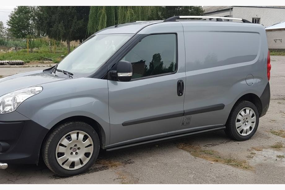 Opel Combo 2012-2018 Seitenschutzrohre Black (2 Stk., Edelstahl) 60mm, Maxi Radstand Foto 2