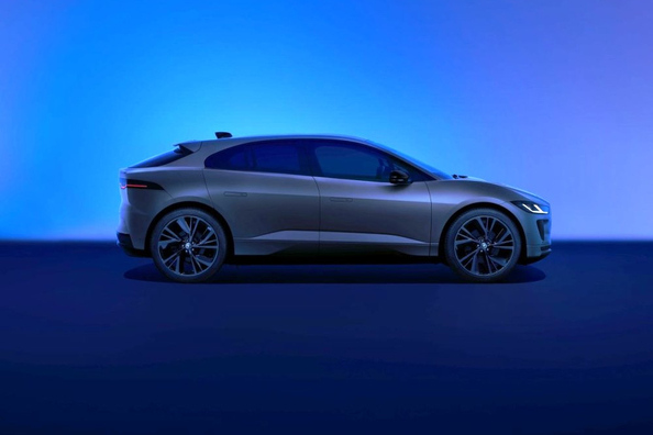 Jaguar I-Pace Test: Stilvoller Elektro-Crossover mit Sportwagen-Performance Foto 2