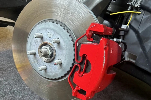 Womit lackiert man am besten die Bremssättel?