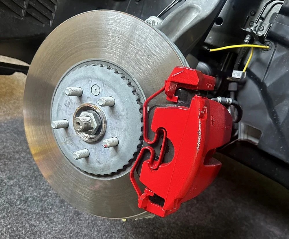 Womit lackiert man am besten die Bremssättel?