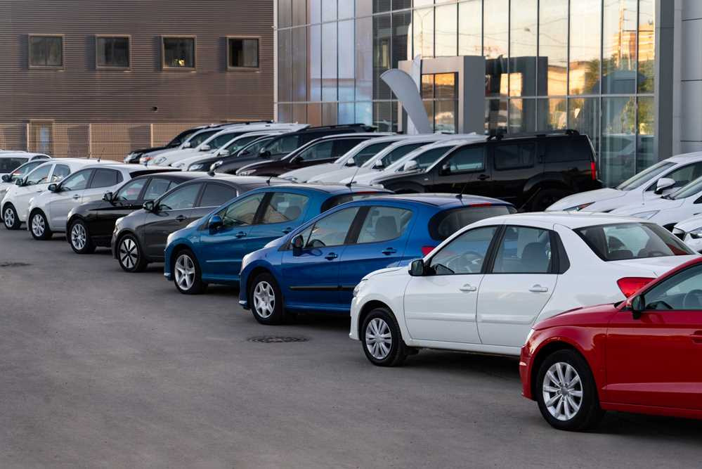 Neu oder gebraucht: Welches Auto ist besser für Einsteiger?