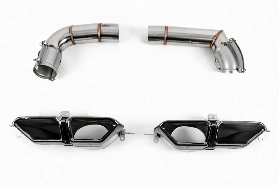 BMW 7 Series G70/G71 2022- Heckdiffusor mit Endrohren (für M760, M-Sport und i7 M70) Foto 8