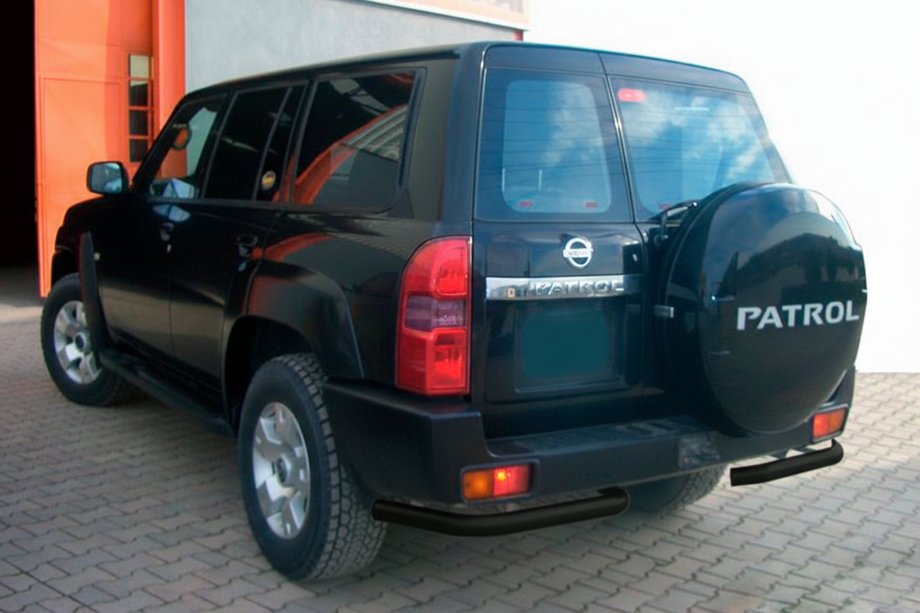 Nissan Patrol Y61 1997-2011 Hintere Eckschutzrohre AK003 Schwarz (2 Stk, Edelstahl) Image