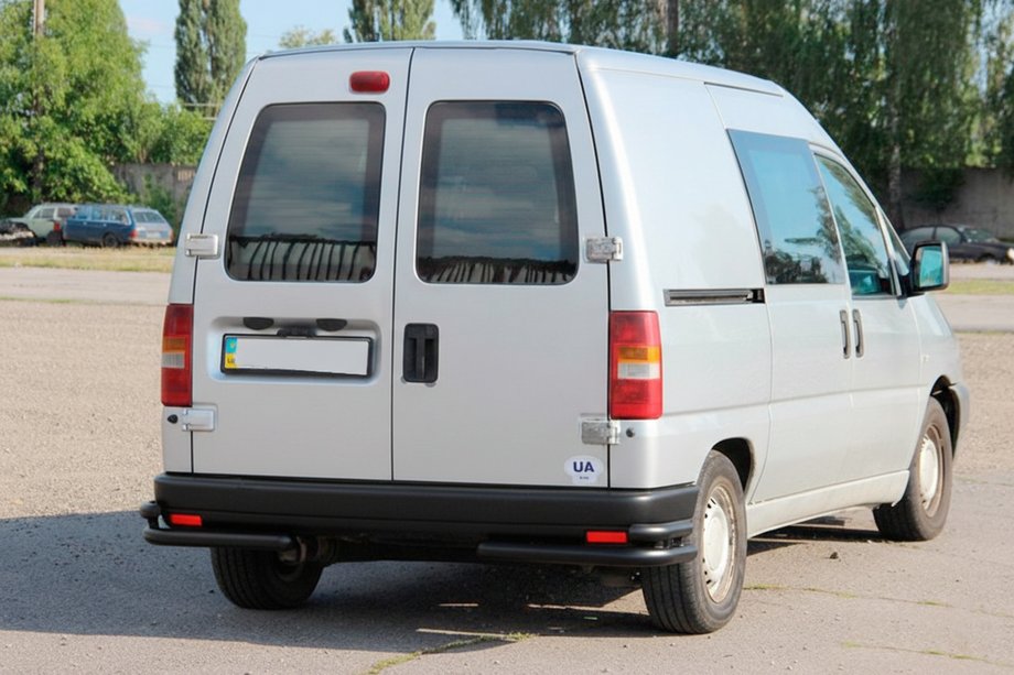 Peugeot Expert 1995-2007 Hintere doppelte Eckrohre AK003 Double Black (Edelstahl) Foto 2