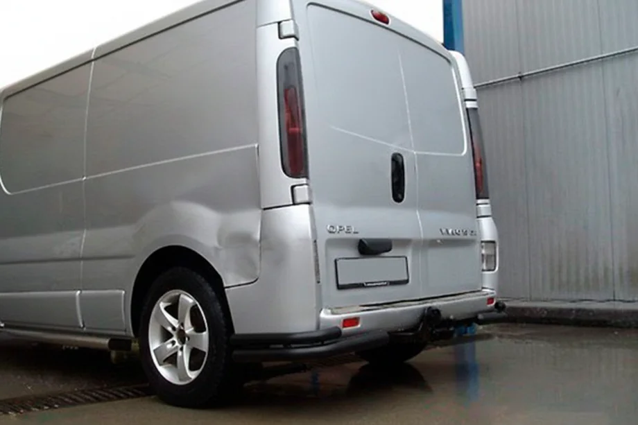 Nissan Primastar 2002-2014 Hintere Eckschutzrohre AK003-Doppel Black (Edelstahl) Image