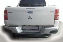 Mitsubishi L200 2015-2024 Heckschutz AK007 Schwarz (Edelstahl) Foto 1