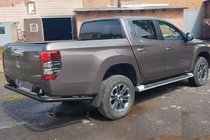 Mitsubishi L200 2015-2024 Heckschutz AK005 Schwarz (Edelstahl) Foto 5
