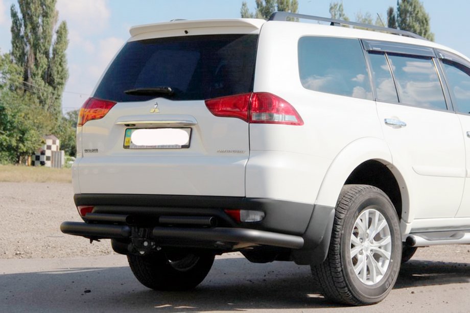Mitsubishi Pajero Sport 2008-2015 Hinterer Schutz AK003-Special Black (2 Stk., Edelstahl) Image
