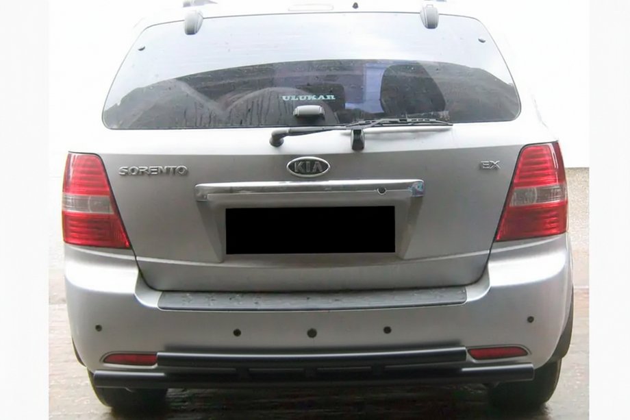 Kia Sorento I BL 2002-2009 Hinterer Doppelrohrbügel AK002 Schwarz (Edelstahl) Image