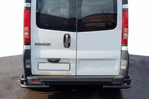 Opel Vivaro 2001–2015 Heckschutz AK-Special Black (Edelstahl) Foto 1