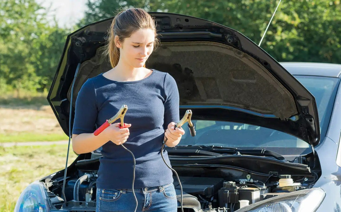 Auto überbrücken: Sichere Anleitung für jeden Fahrer