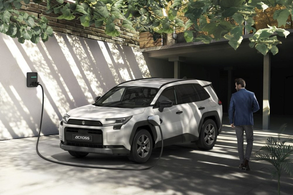 Suzuki Across 2026 im Test: Plug-in-Hybrid-Crossover Foto 2