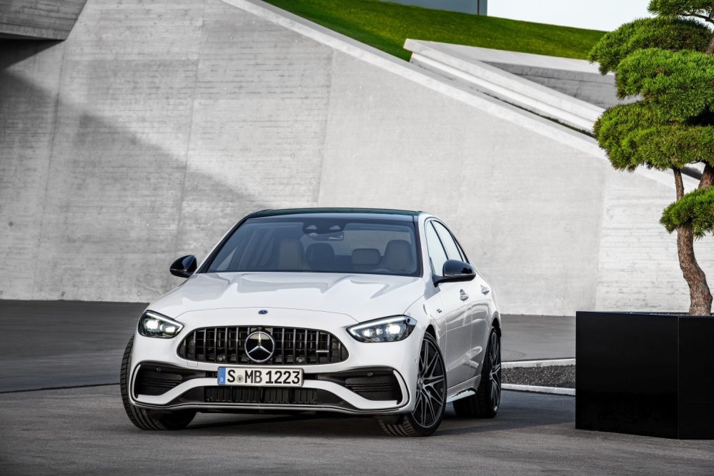 Test des kompakten Sportlimousinen Mercedes-Benz C 43 AMG