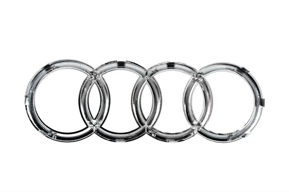 Audi Vorderes Audi Emblem Chrome (285 x 100 mm) Foto 4