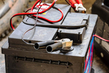 Wie lädt man die Autobatterie richtig? Foto 1