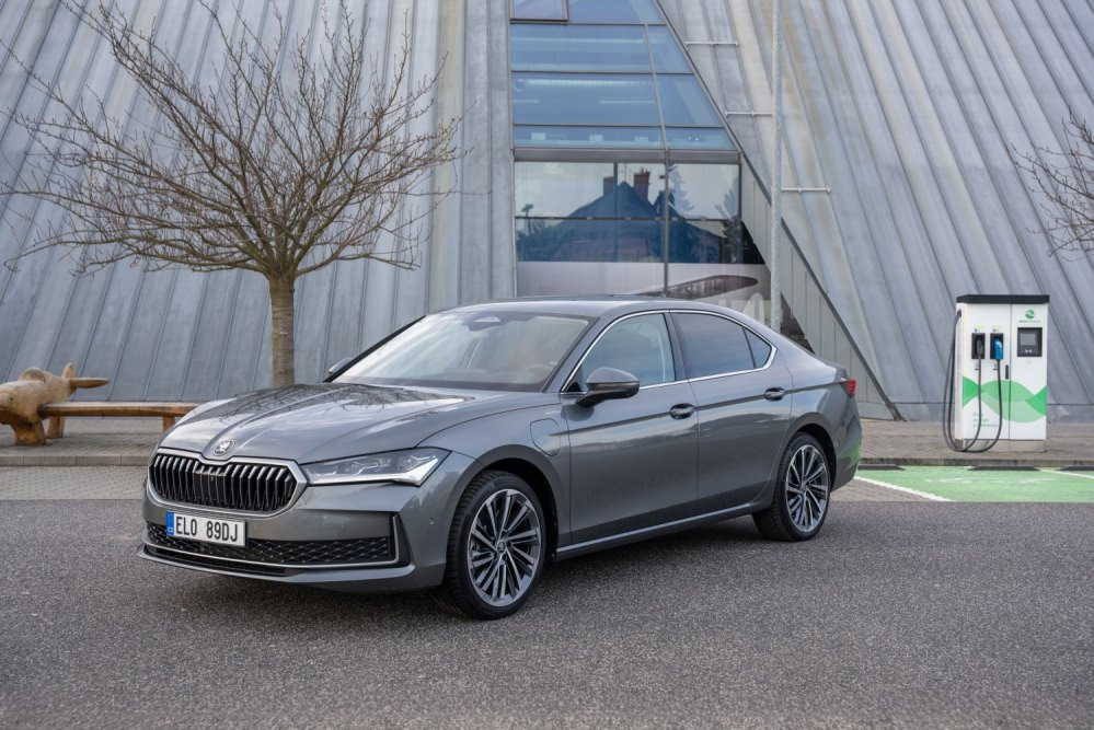 Skoda Superb iV: Test der Hybridversion 2026