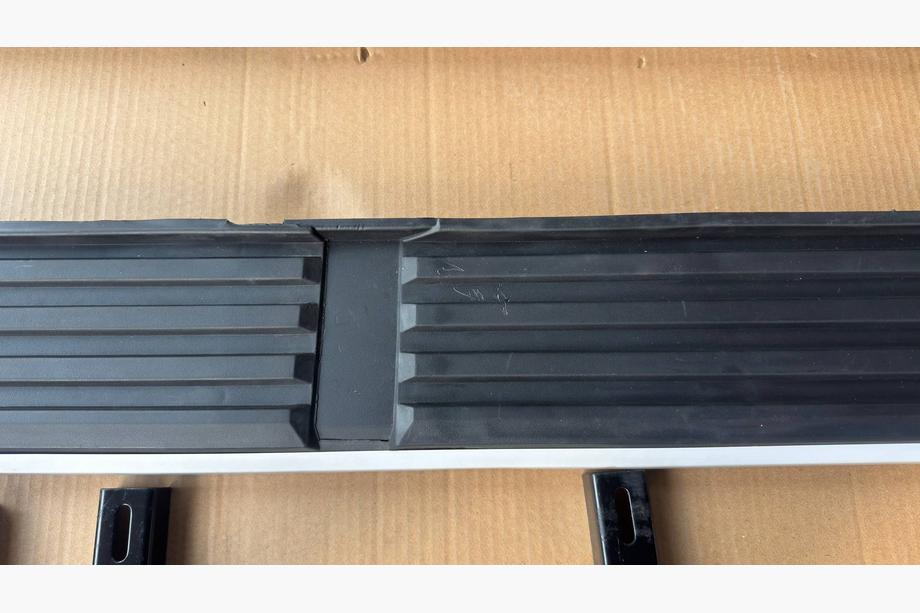 Land Rover Freelander II 2006–2014 B-Ware Niken seitliche Trittbretter (2 Stk., Aluminium) Foto 2