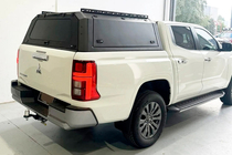 Mitsubishi L200 2024- Aluminium-Hardtop für Pick-up-Ladefläche mit Fenstern Foto 2