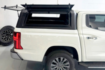 Mitsubishi L200 2024- Aluminium-Hardtop für Pick-up-Ladefläche mit Fenstern Foto 3