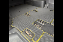 Volkswagen T5 2010-2015 EVA Fußmatten (kurzer Radstand, kompletter Innenraum, schwarz) Foto 4
