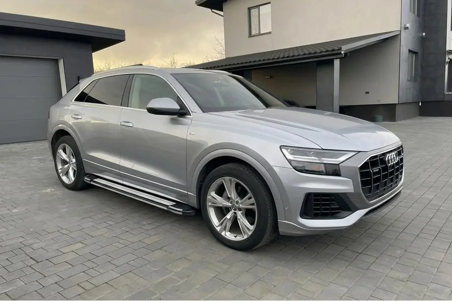 Audi Q8 2018- Rainbow Seitliche Trittbretter (2 Stk., Aluminium) Image